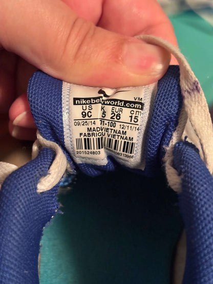 Nike sneakers, Shoes 9 (Toddler:2-4yr)