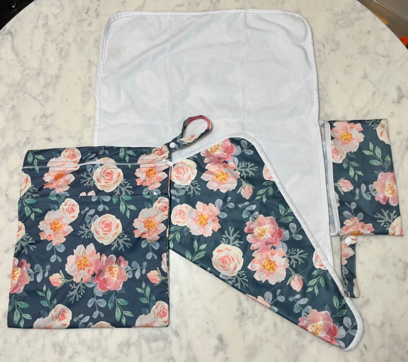 Floral Change Mat and Lg Wet Bag