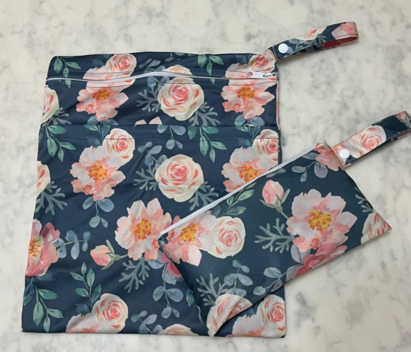 Floral Change Mat and Lg Wet Bag