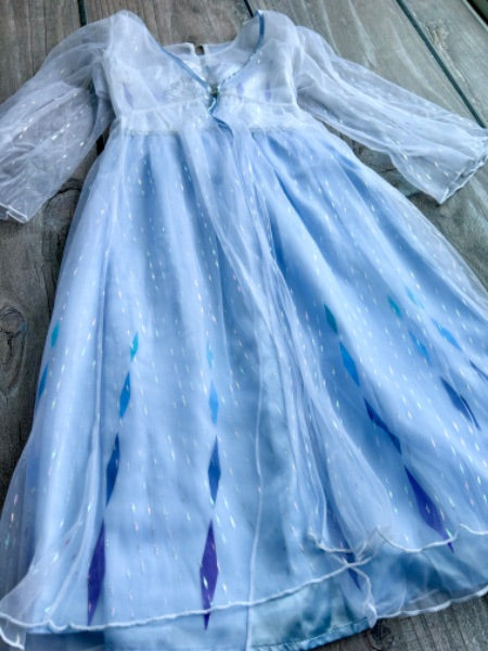 Authentic Disney Store size 5-6yrs girls Frozen Elsa dress, costume, like new