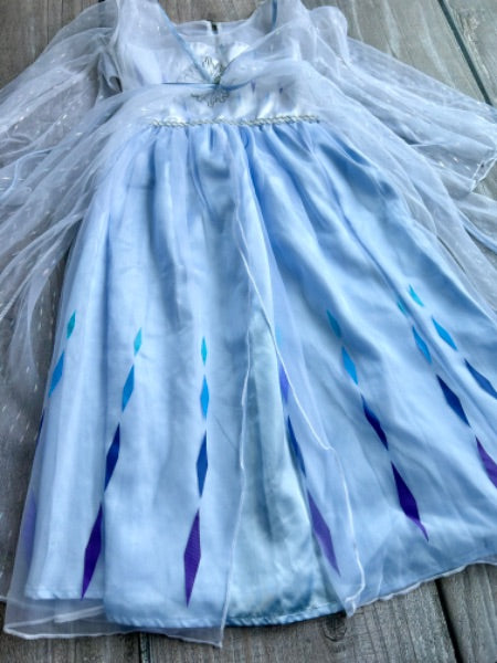 Authentic Disney Store size 5-6yrs girls Frozen Elsa dress, costume, like new