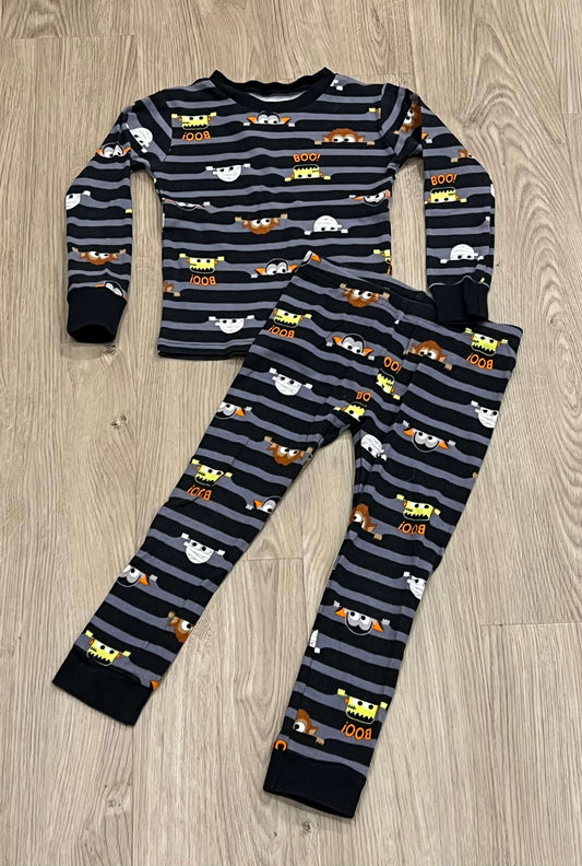 Boys Halloween Theme Pajamas from Carter's - L/S PJ Top & pants, size 4T, Very Good Used Condition (VGUC), Kids 4/4T