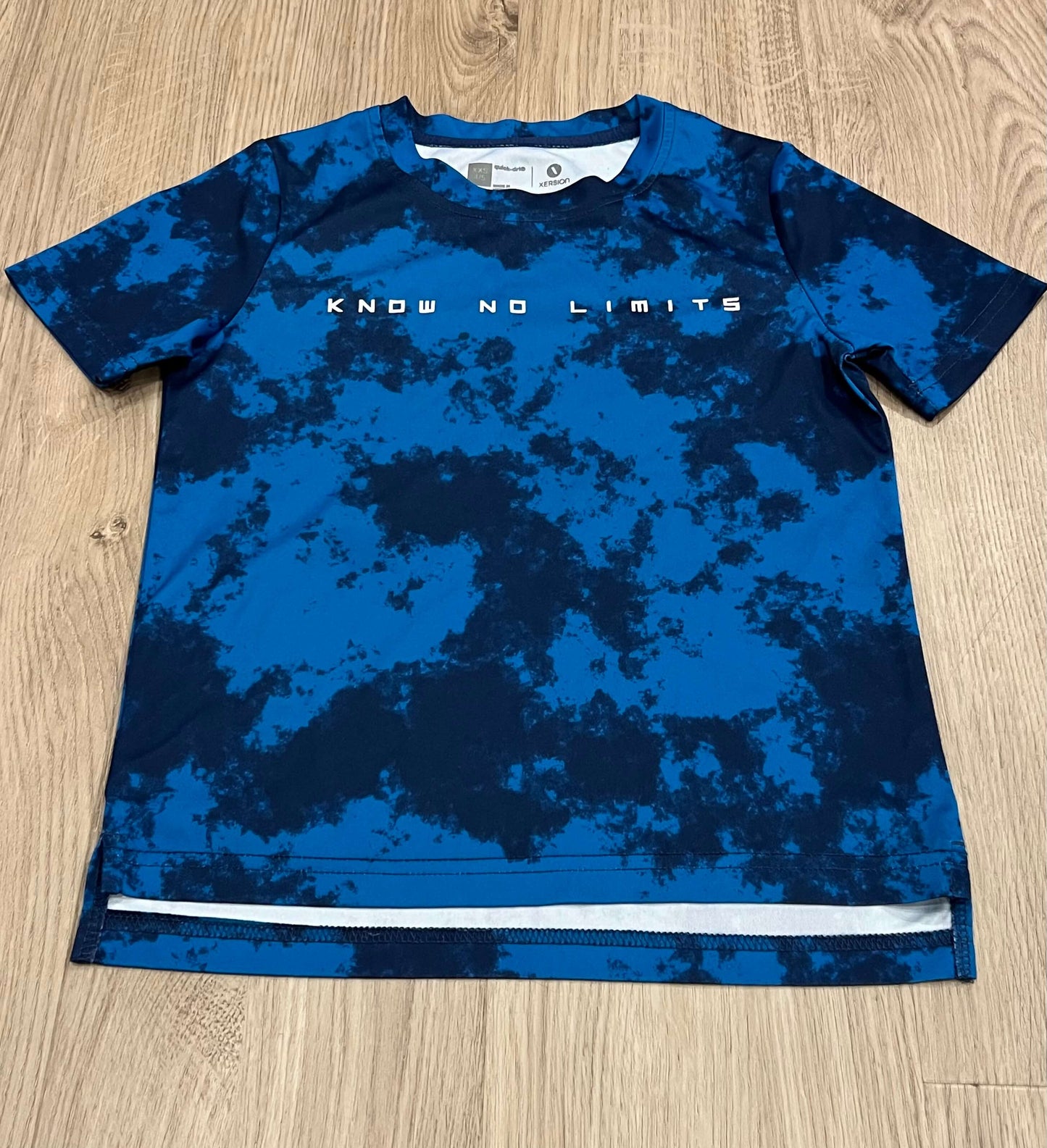 Boys Blue Camo “Know No Limits” T-shirt, Xersion brand, Size XS (4/5) , EUC, Kids 4/4T