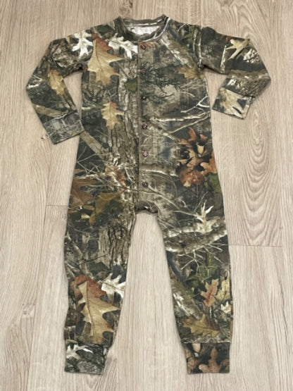 Bass Pro Shop Camo Onesie PJ’s, Camouflage, size 3T, in VGUC, Kids 3T