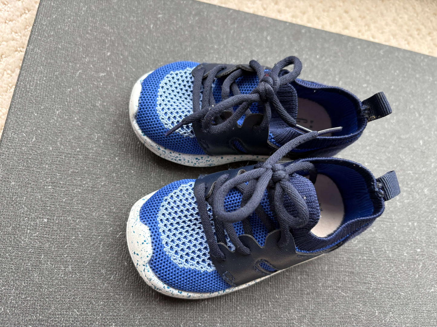 Baby Gap - blue runners, laces, 12-18m, Shoes 5 (Walkers:12-24 mth)