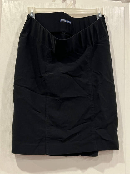 Black Short Maternity Skirt from Thyme Maternity, size Small, Very Good Used Condition (VGUC), Maternity S (4-6)