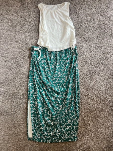 Maternity ruched tank and floral skirt Size XXL / 14