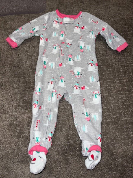 Girls - Carters 12mo Christmas fleece sleeper , Kids 12 Month (9-12M)