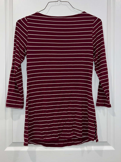 VGUC, Soft 3/4 length sleeve Burgundy with white stripes Nursing Top from GAP, size XS/X-Small. (Postpartum), Maternity XS (0-2)