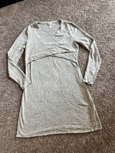 Grey long sleeve maternity dress with rounded neckline (size M)