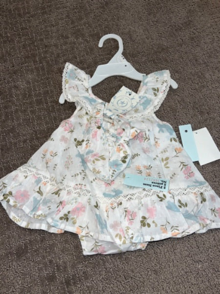 Girls - Brand New 3-6m outfit , Kids 6 Month (3-6M)