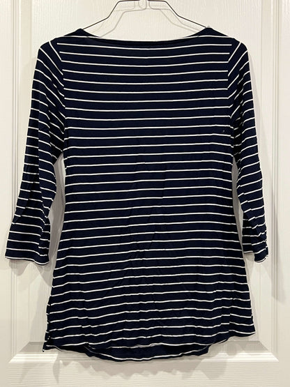 VGUC, Soft 3/4 length sleeve Navy with white stripes Nursing Top from GAP, size Small (Postpartum), Maternity S (4-6)