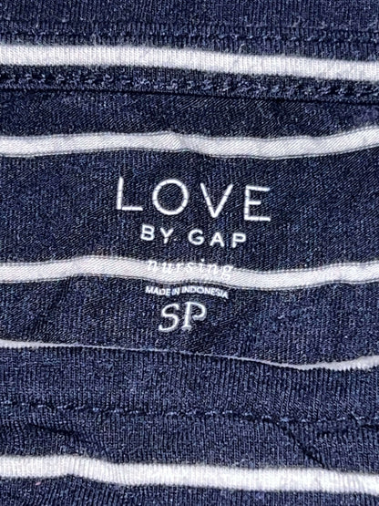 VGUC, Soft 3/4 length sleeve Navy with white stripes Nursing Top from GAP, size Small (Postpartum), Maternity S (4-6)