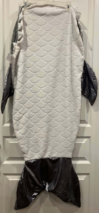 VGUC, Kids Soft Shark / Shark Tail Blanket for Kids