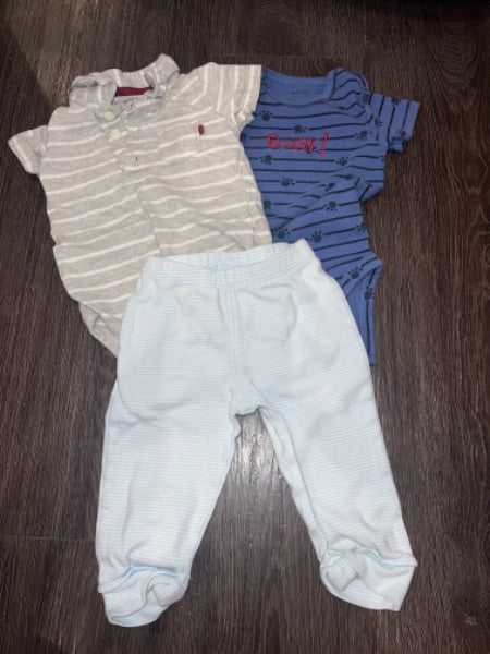 Boys -  Carters outfit/bundle 9m, Kids 9 Month (6-9M)