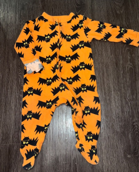 Carters 6-9m Halloween sleeper with fold over mitt