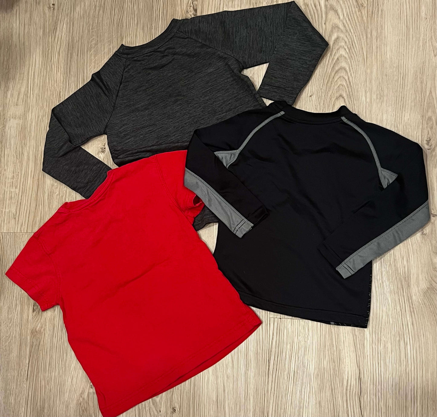 Boys 4-piece Athletic Bundle, size 3T, Very Good Used Condition (VGUC), Kids 3T