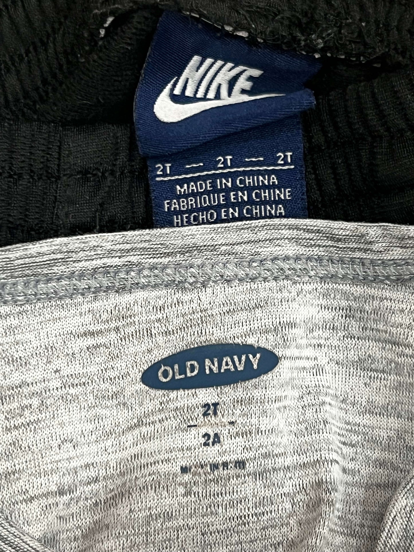Boys outfit, Dinosaur Top from Old Navy and Nike Bottoms, size 2T, VGUC, Kids 2T