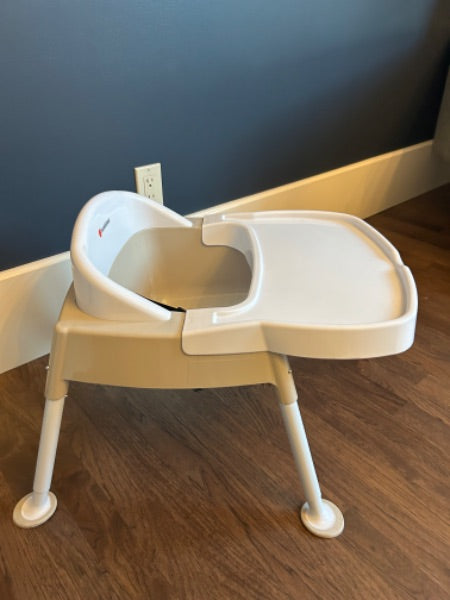 Foundations Secure Sitter Premier Feeding Chair NEW - MSRP $130