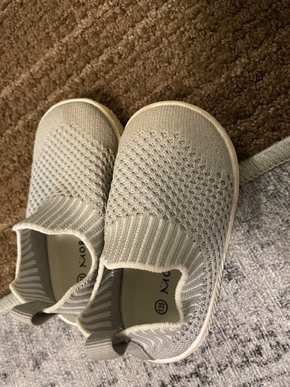 Toddler slip on shoes, Shoes 4 (Baby: 0-12 mth)