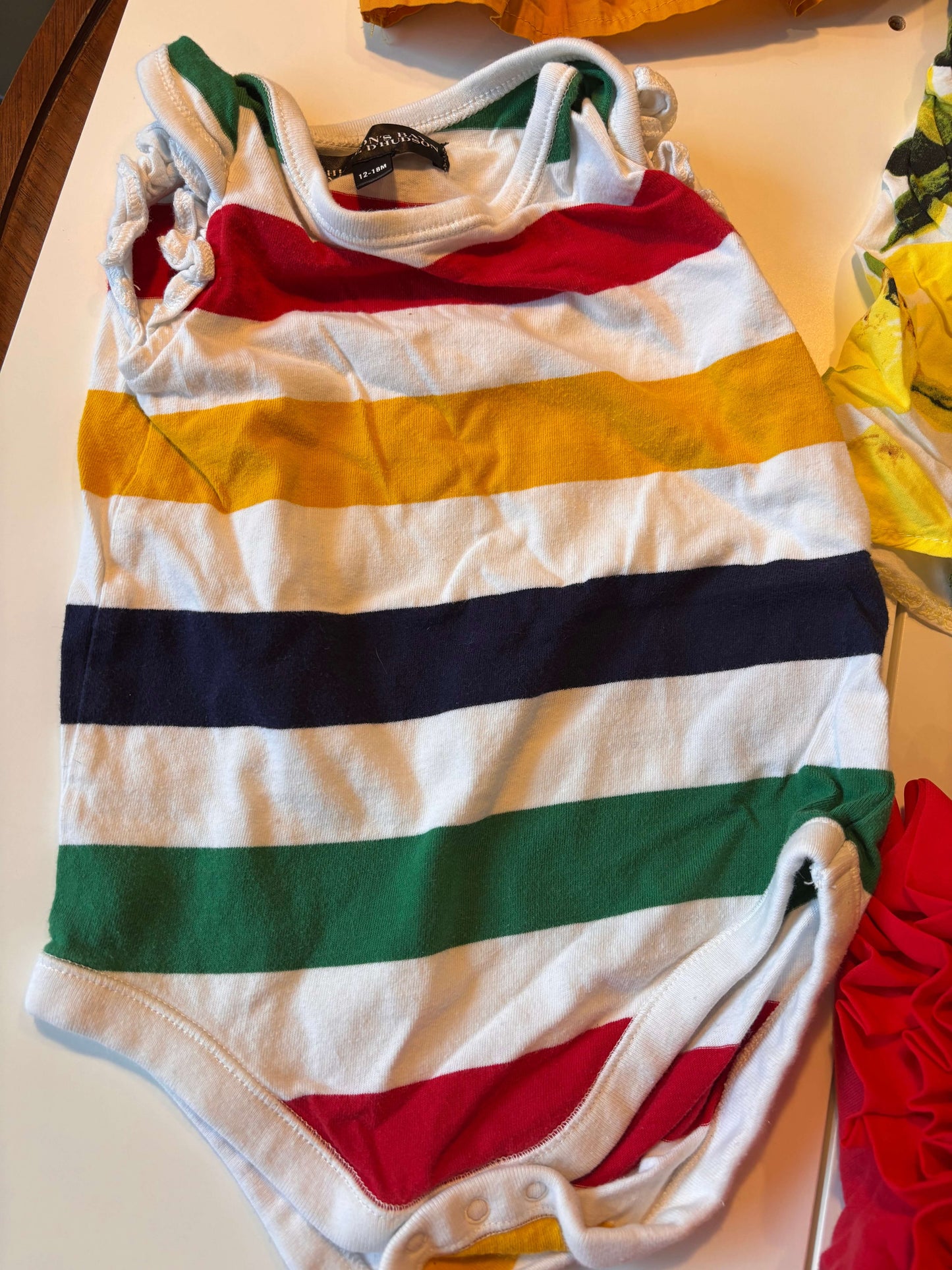 12-18m clothing bundle 2 tops, 1 onesie, 1 dress, Kids 18 Month (12-18M)