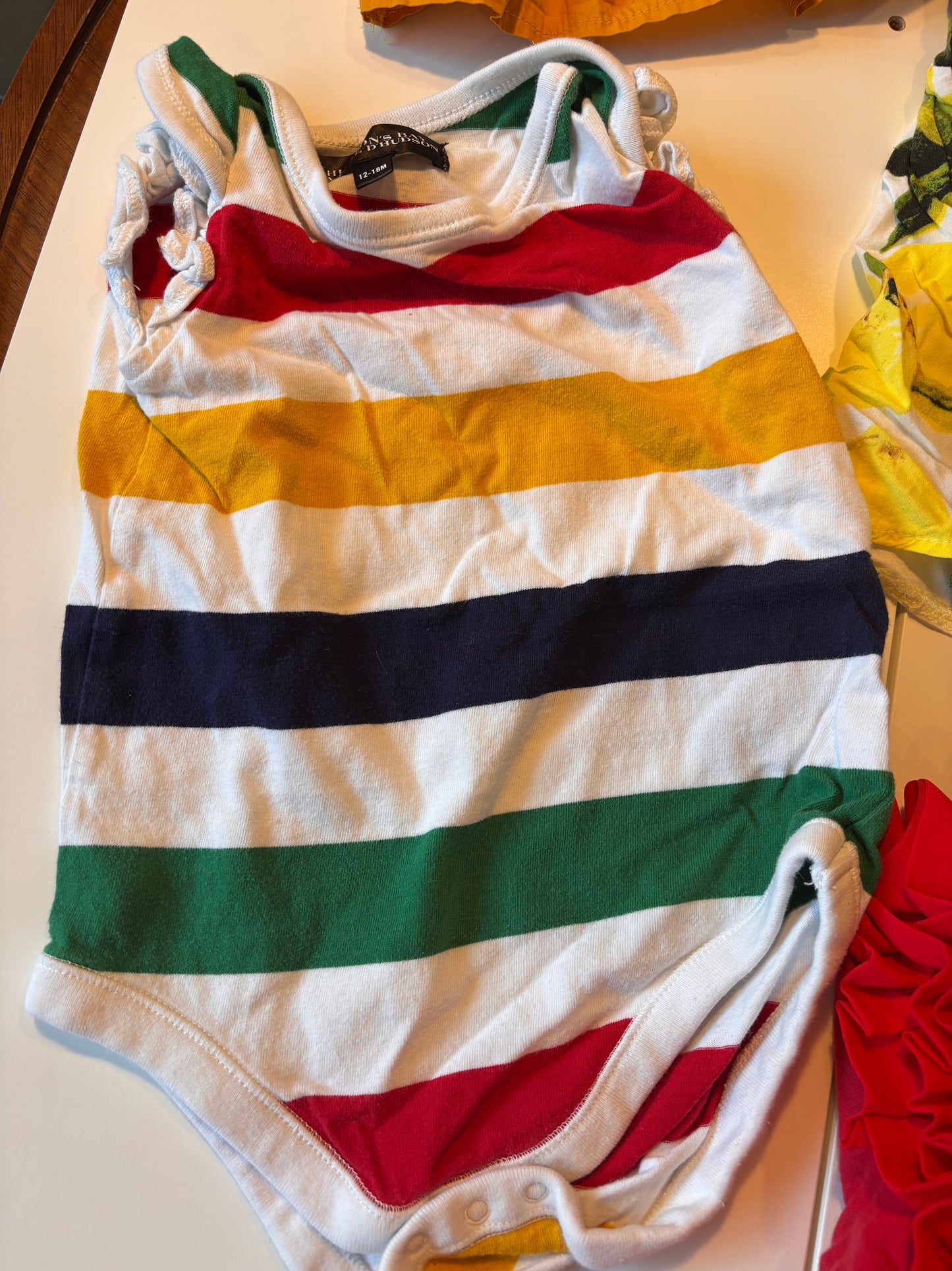 12-18m clothing bundle 2 tops, 1 onesie, 1 dress, Kids 18 Month (12-18M)