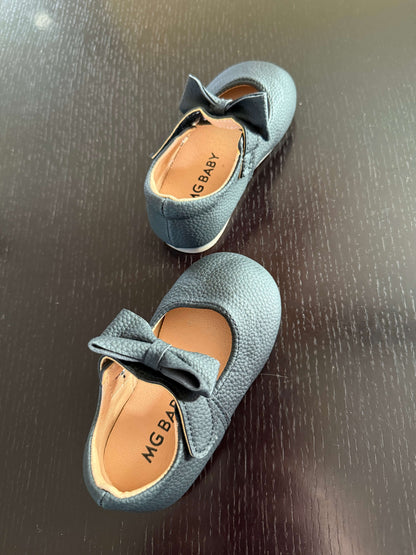 Girl’s Dress shoes, Shoes 4.5 (Walkers:12-24 mth)