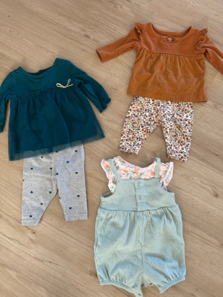 Set of 3 Carter's Outfits, Kids 3 Month (0-3M)