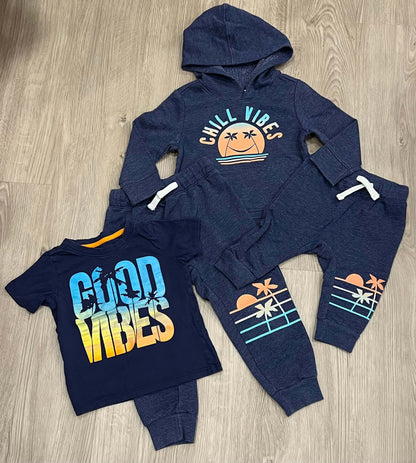 Boys Four (4) Piece Outfit - Hoodie, joggers & crops from Old Navy and T-shirt from Sears, size 2, VGUC, Kids 2T
