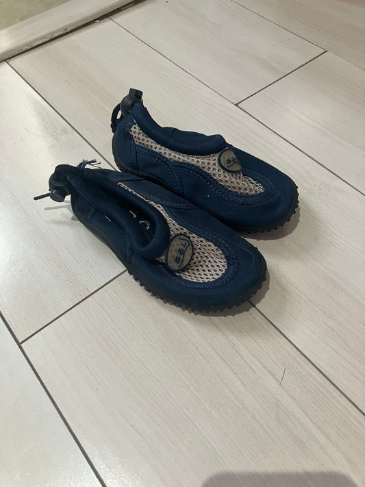 Water shoes, Shoes 6 (Walkers:12-24 mth)