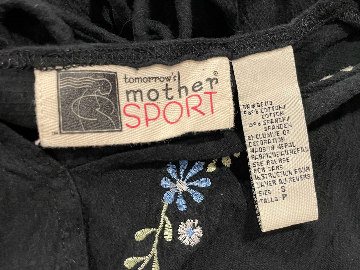 Tomorrow's Mother, Black Maternity Top with floral embroidery, 3/4 sleeve, size Small, VGUC, Maternity S (4-6)