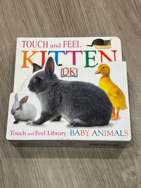 Touch and Feel Library: Baby Animals