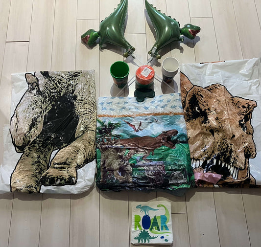 Dinosaur-themed party items and decor