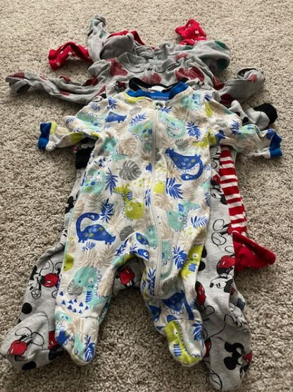 Assorted sleepers (6) newborn - 6 months, Kids 6 Month (3-6M)