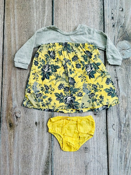 BabyGap Disney collab size 2T girls Beauty & The Beast themed peplum dress with diaper cover, Kids 2T