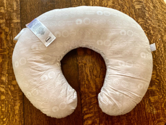 Organic Bobby Nursing Pillow and Two Covers