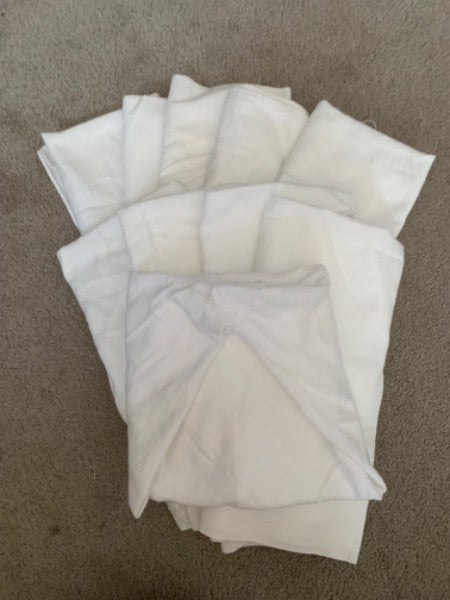 10 flat white cloth diapers o/s