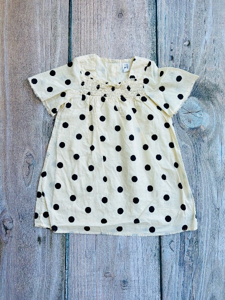 BabyGap size 4T girls wheat colour polka dot A-line dress with butterfly sleeves, Kids 4/4T