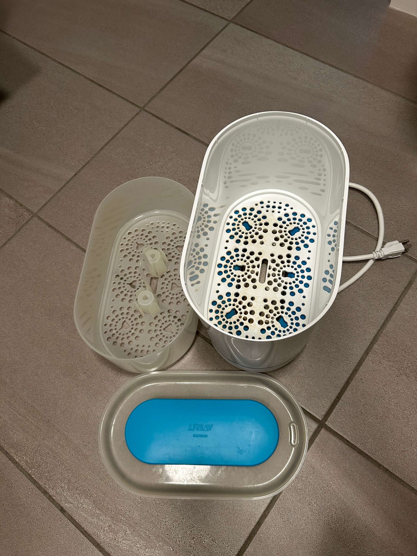 Avent 3-in-1 Electric steam sterilizer SCF285/01