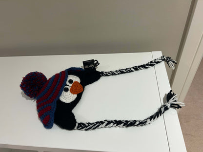 Gabs and Eddy crochet penguin hat