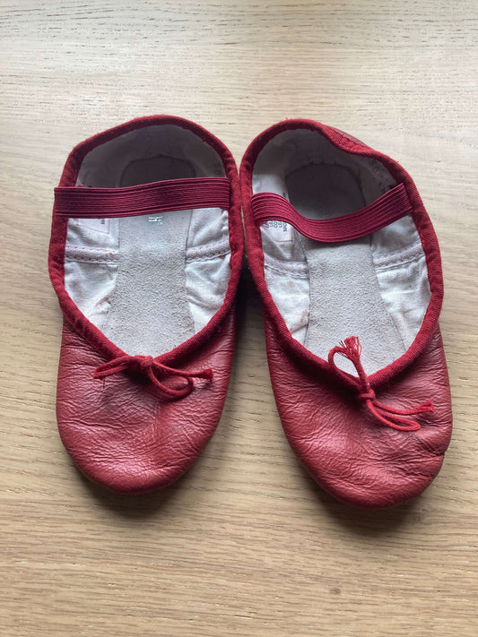 Ukrainian Red Dance Shoes by Bloch, Size 11 B ($45), Shoes 11 (Toddler:2-4yr)