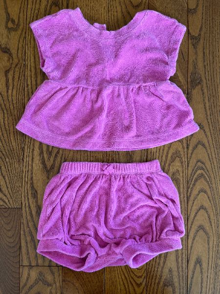 BabyGap Pink t-shirt/shorts set 12-18M