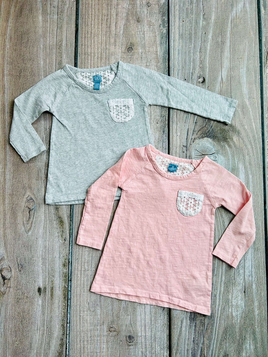 BabyGap size 2T & 3T girls crochet lace pocket tops bundle, grey and light pink, Kids 2T