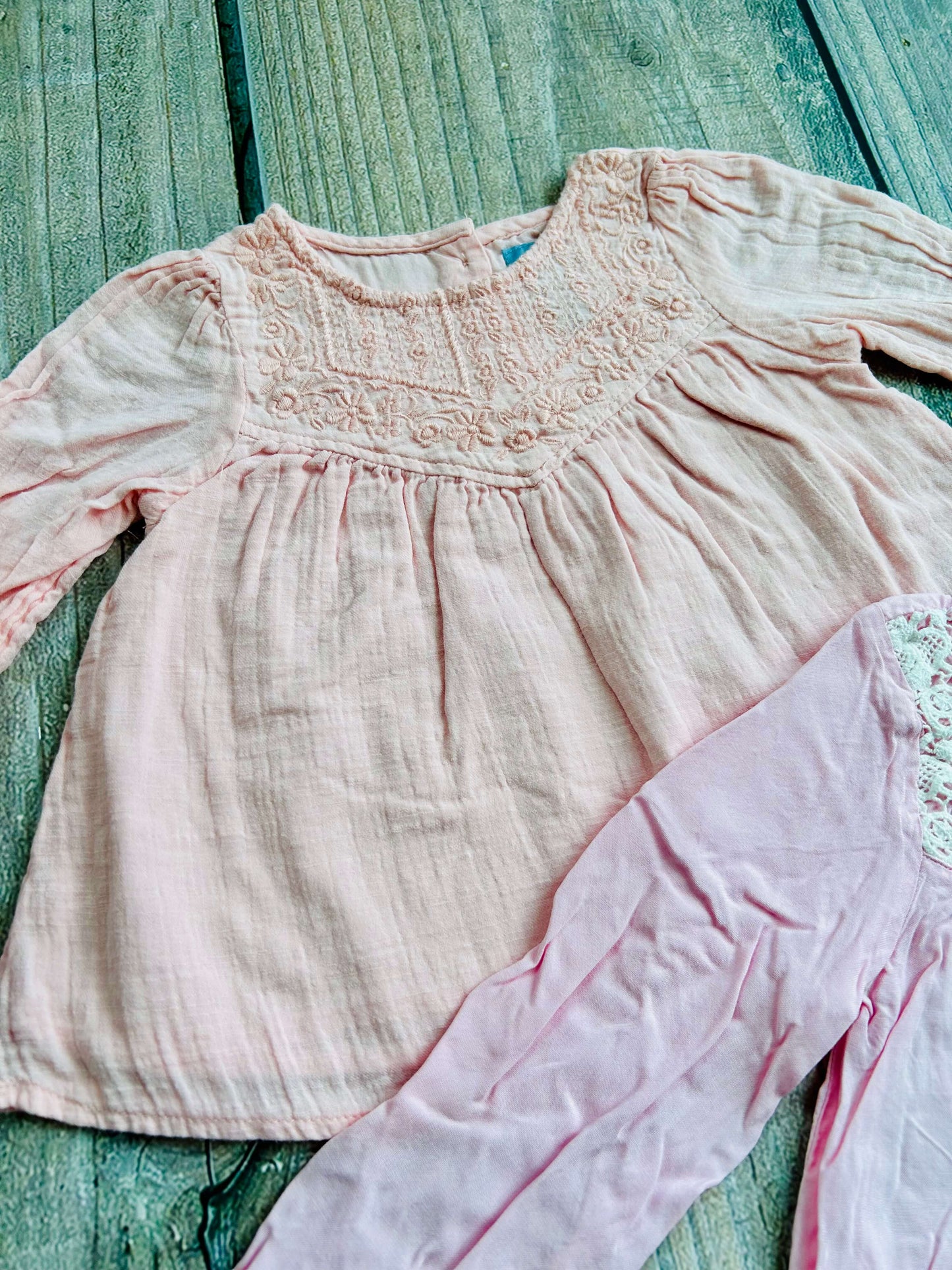 H&M size 2-3yrs, size 2-4yrs and BabyGap size 2yrs girls bundle of 3 pink blouse tops, Kids 2T