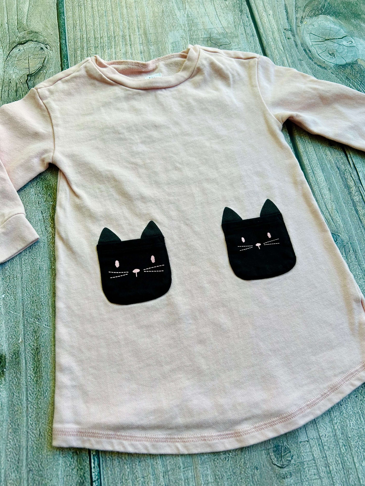 BabyGap size 3T girls french terry kitty pockets dress, Kids 3T