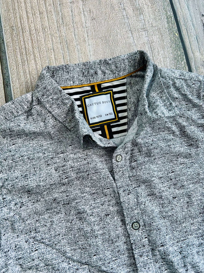 Cactus Boys size 11/12 boys button up dress shirt, speckled grey, like new, Kids 12 & 14 (large)