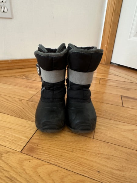 Black Winter Boots (Size 8)