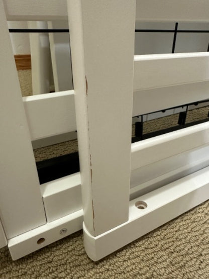 Carter’s by DaVinci Nolan White Crib With Toddler Rail, Retail Price $550