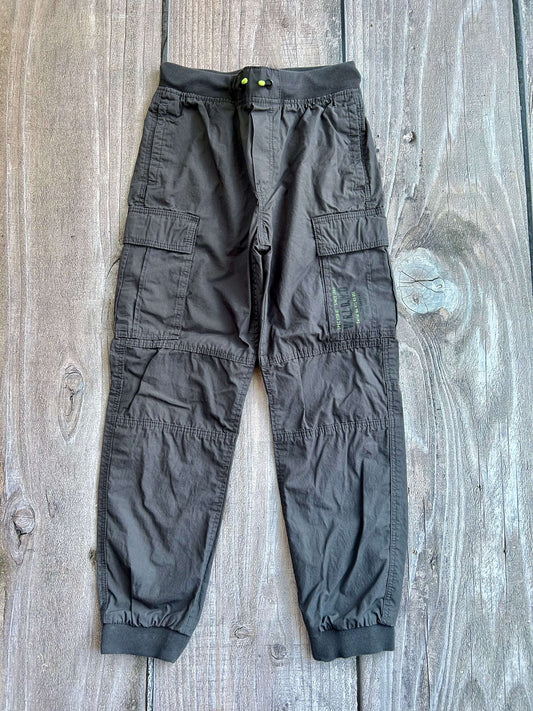 H&M size 10-11yrs boys dark grey pull on jogger style cargo pants, like new, Kids 10 (medium)