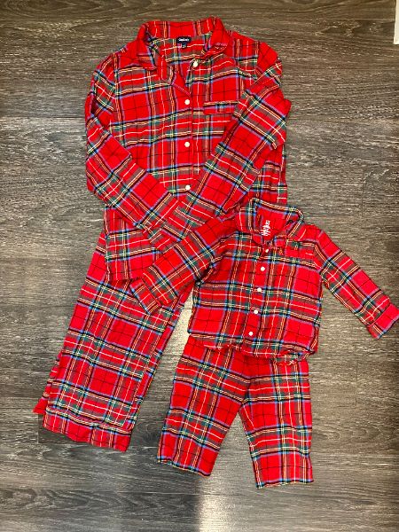 Gap Mommy & Me Flannel Christmas Pjs, 18-24 months and Women's S